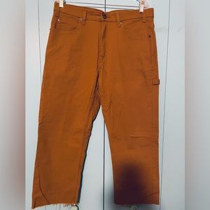 Dickies “flexible and durable” carpenter jeans. Waist 34”